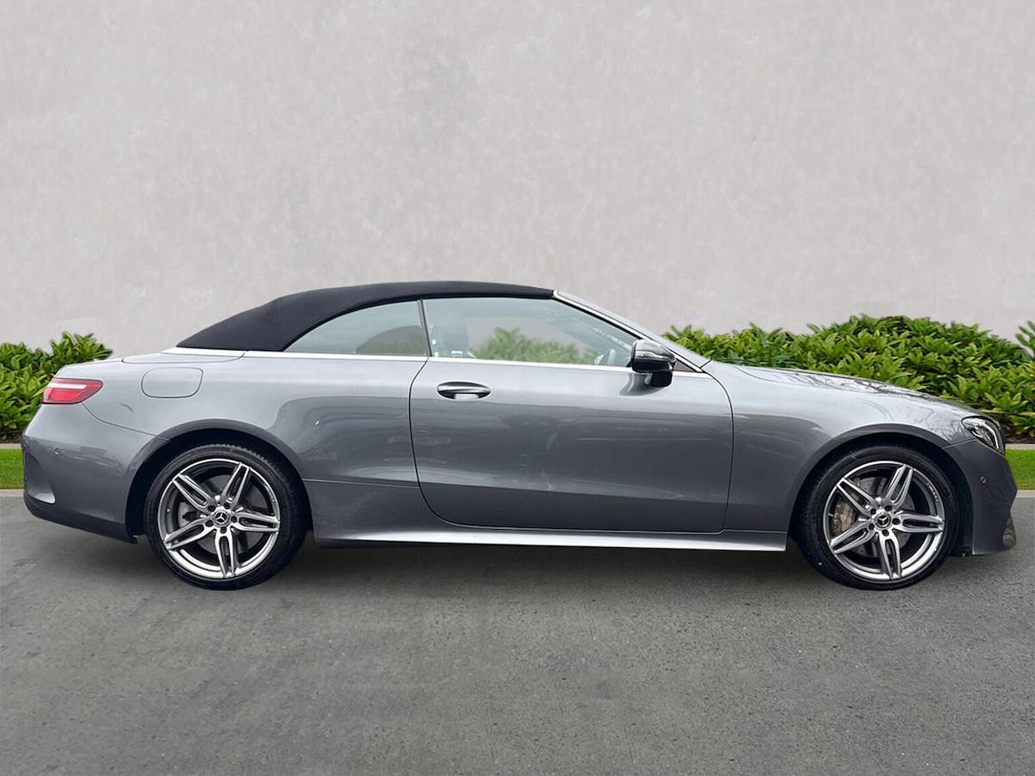 Used Mercedes-Benz E Class 2018 for sale - 76638908: Photo 3