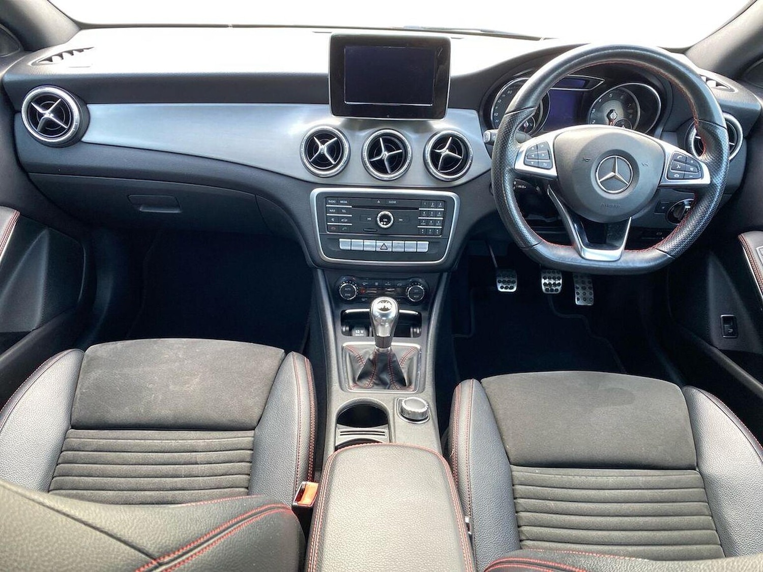 Used Mercedes-Benz CLA 2018 for sale - 76940500: Photo 8