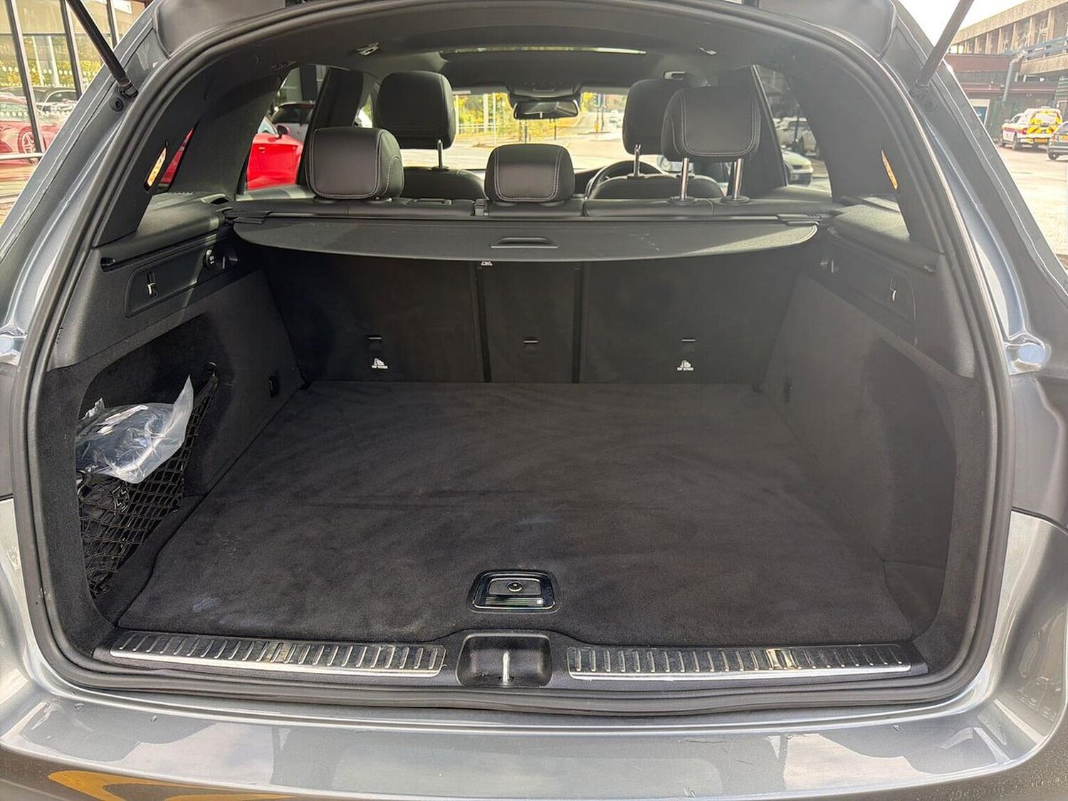 Used Mercedes-Benz GLC 2019 for sale - 76340617: Photo 10