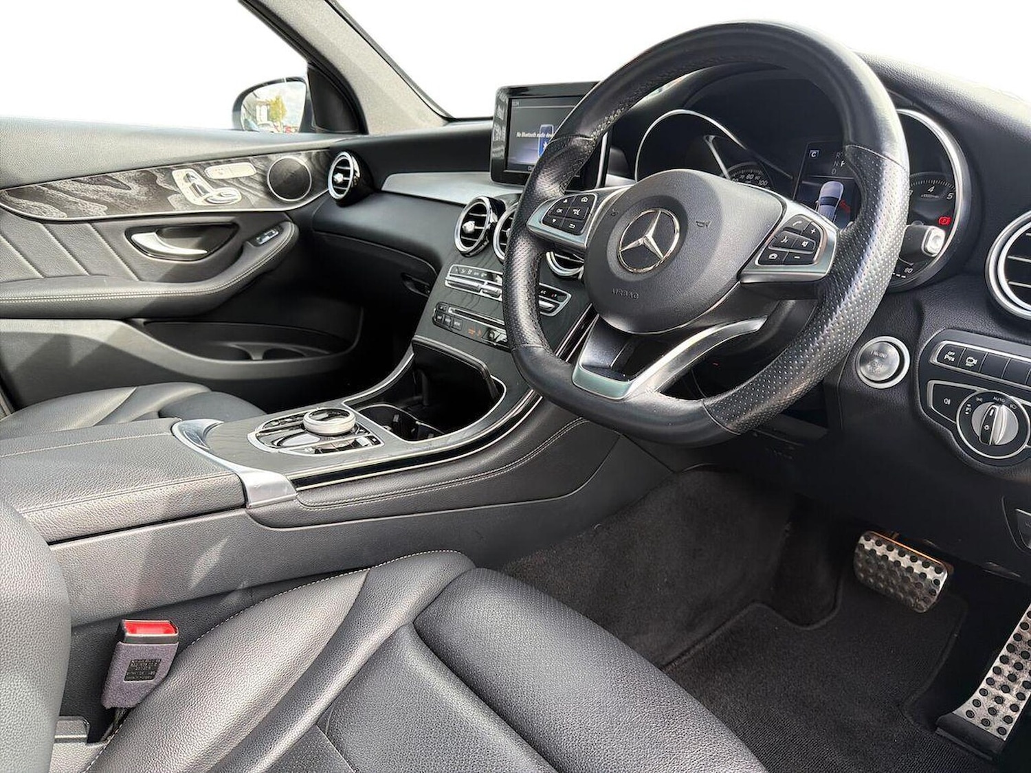 Used Mercedes-Benz GLC 2019 for sale - 76340617: Photo 13