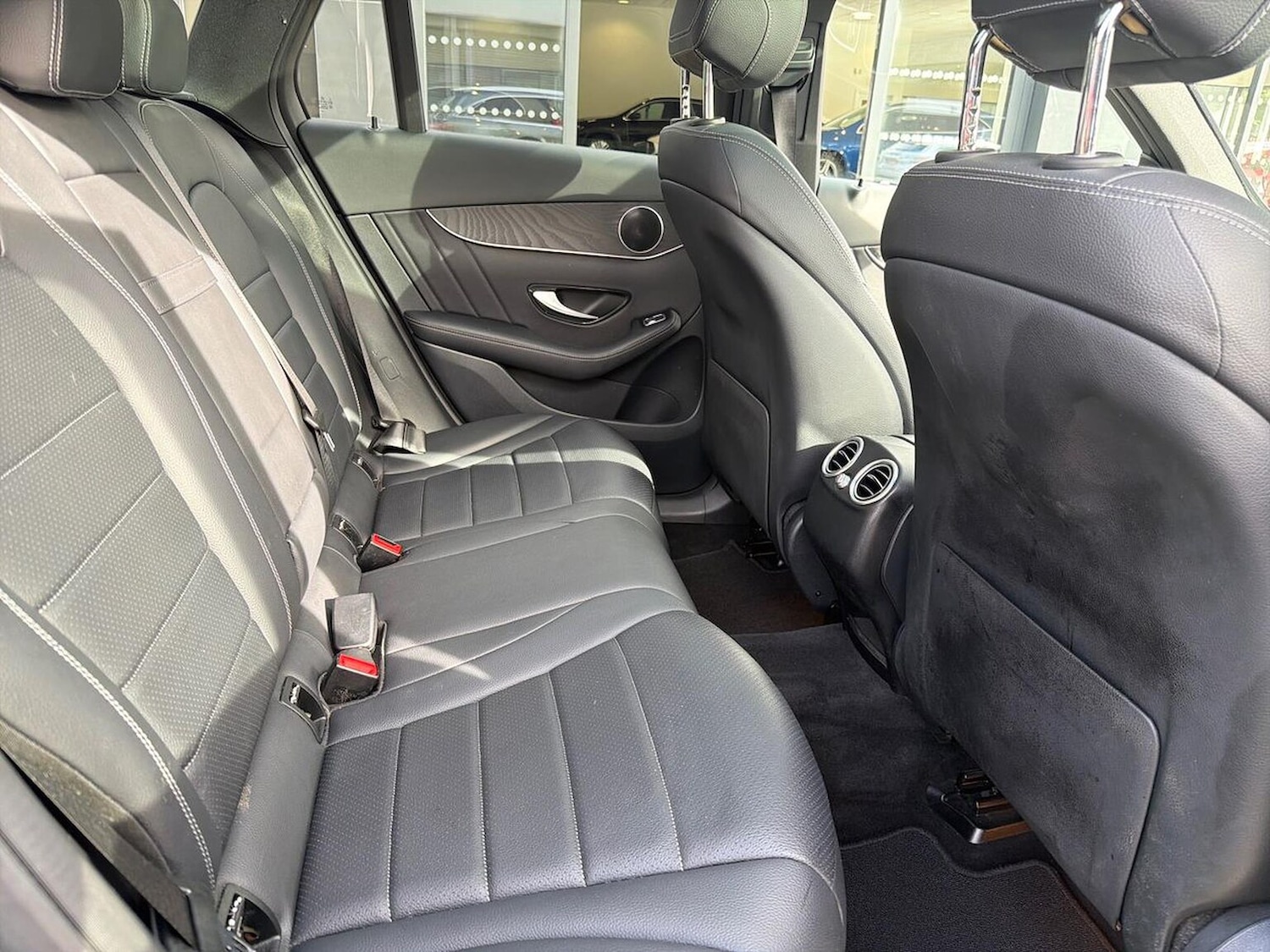 Used Mercedes-Benz GLC 2019 for sale - 76340617: Photo 14
