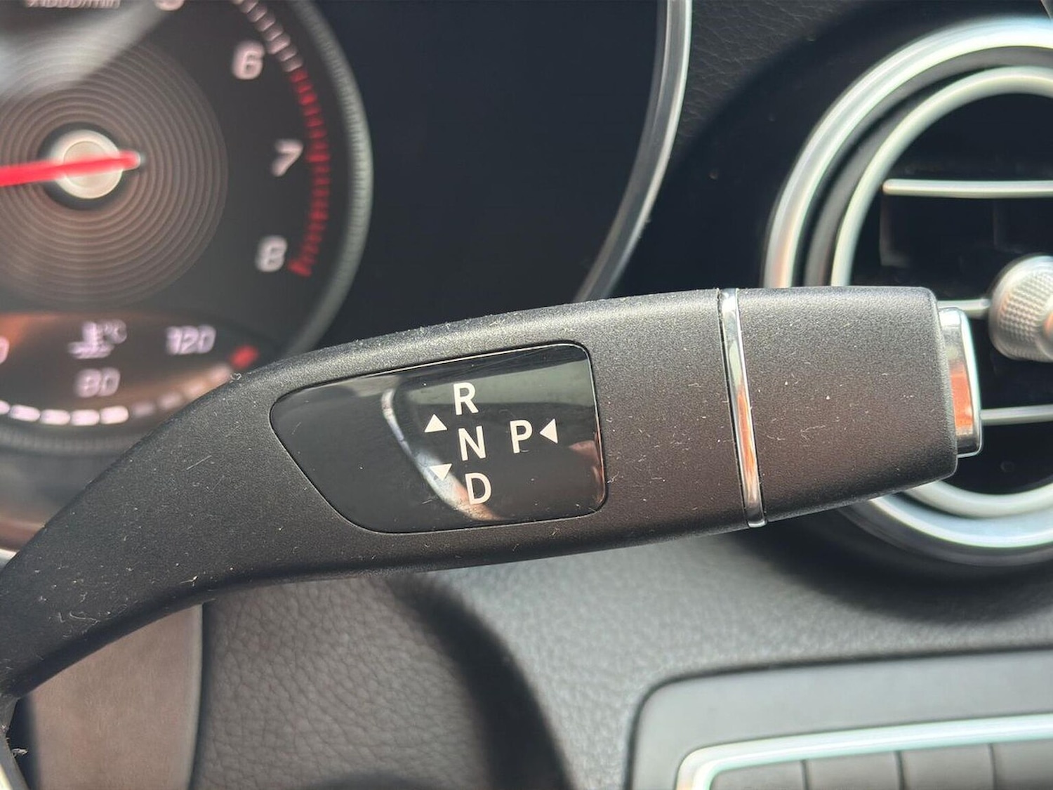 Used Mercedes-Benz GLC 2019 for sale - 76340617: Photo 24