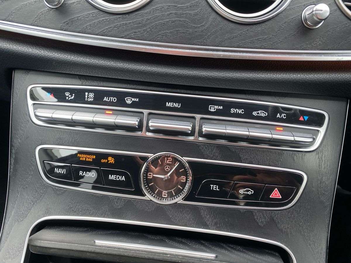 Used Mercedes-Benz E Class 2020 for sale - 78193197: Photo 12