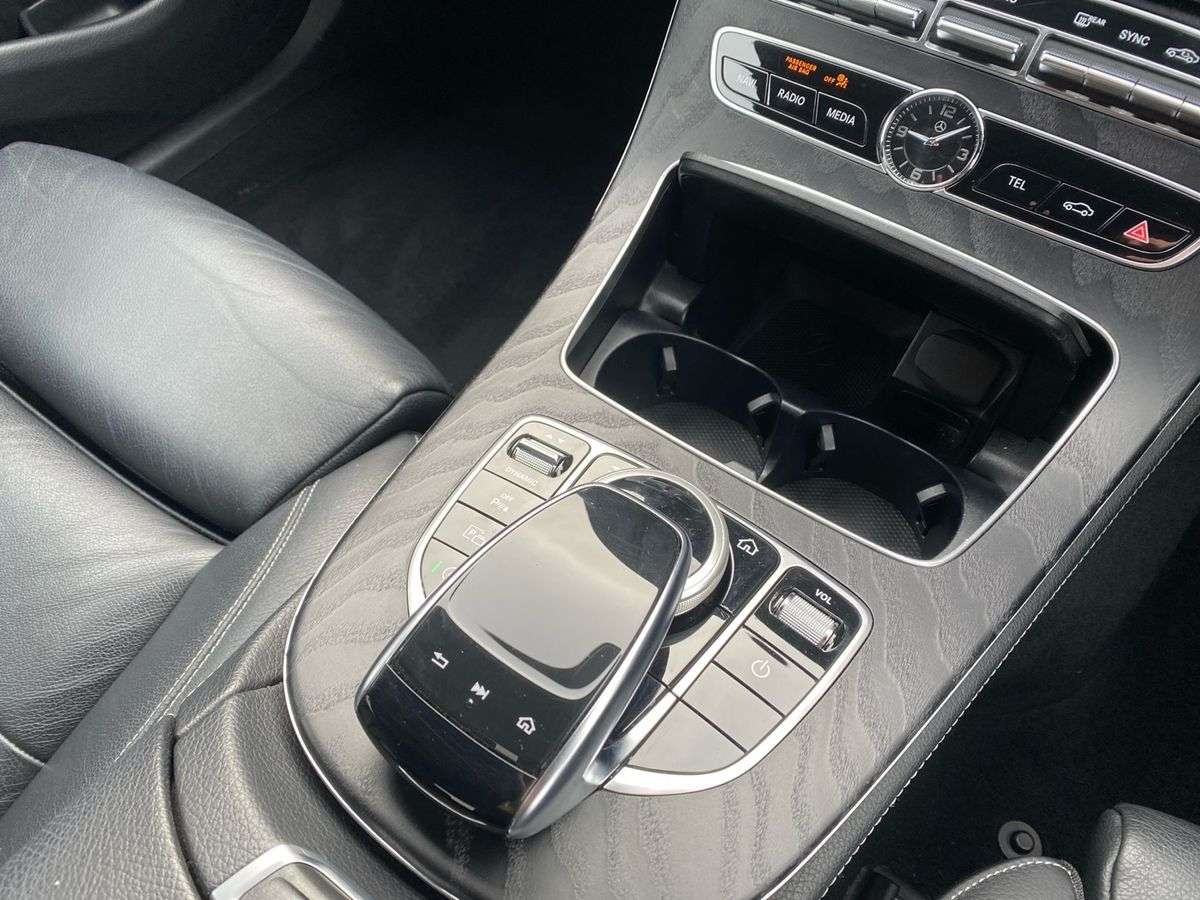 Used Mercedes-Benz E Class 2020 for sale - 78193197: Photo 32