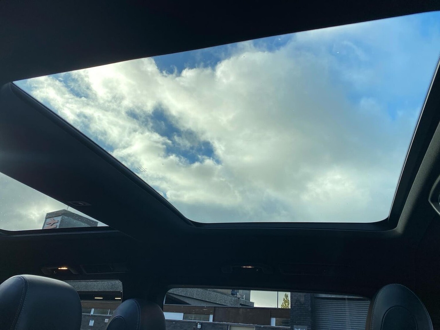 Used Mercedes-Benz V-Class 2021 for sale - 76436555: Photo 31