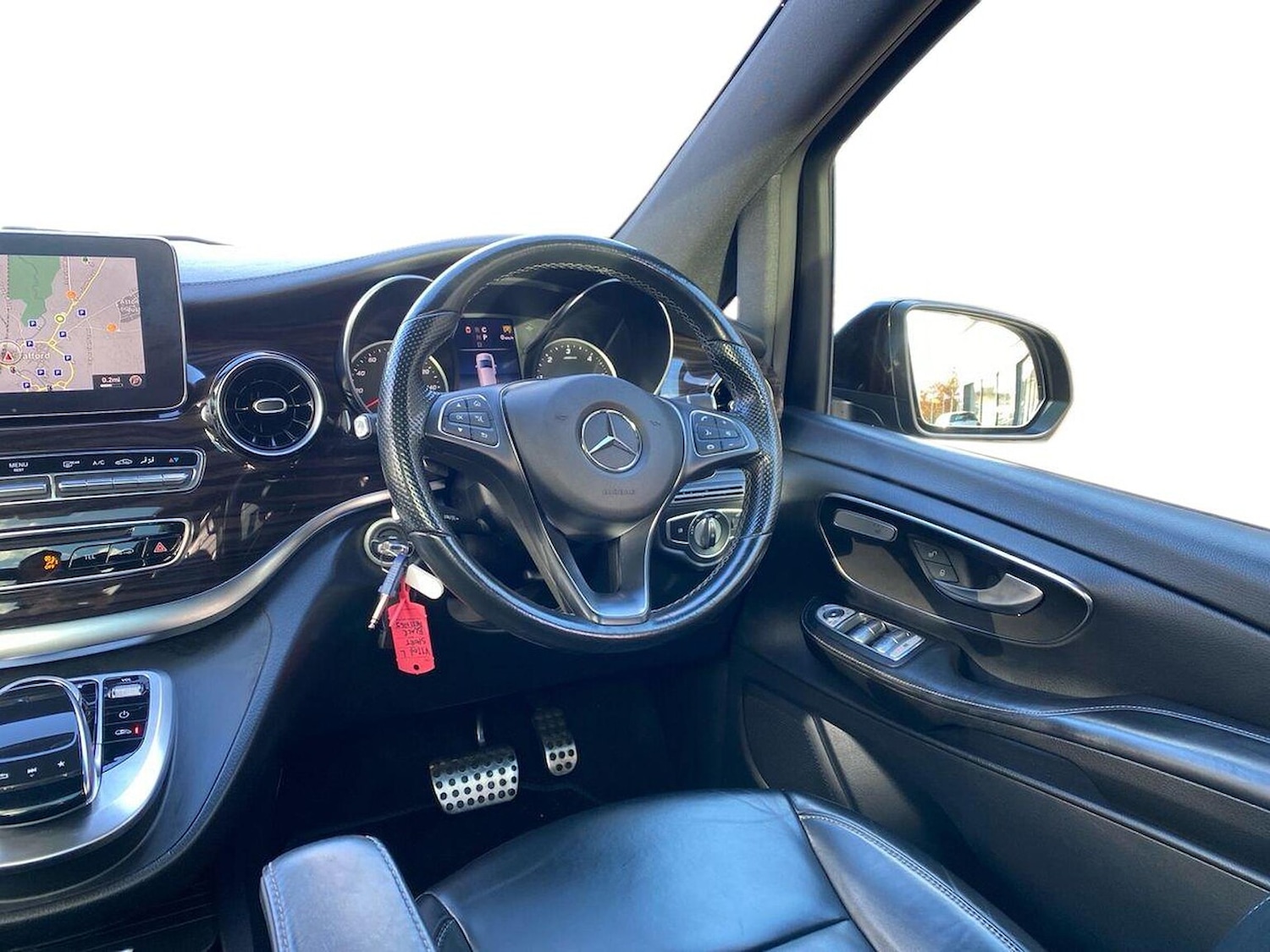 Used Mercedes-Benz V-Class 2021 for sale - 76436555: Photo 9