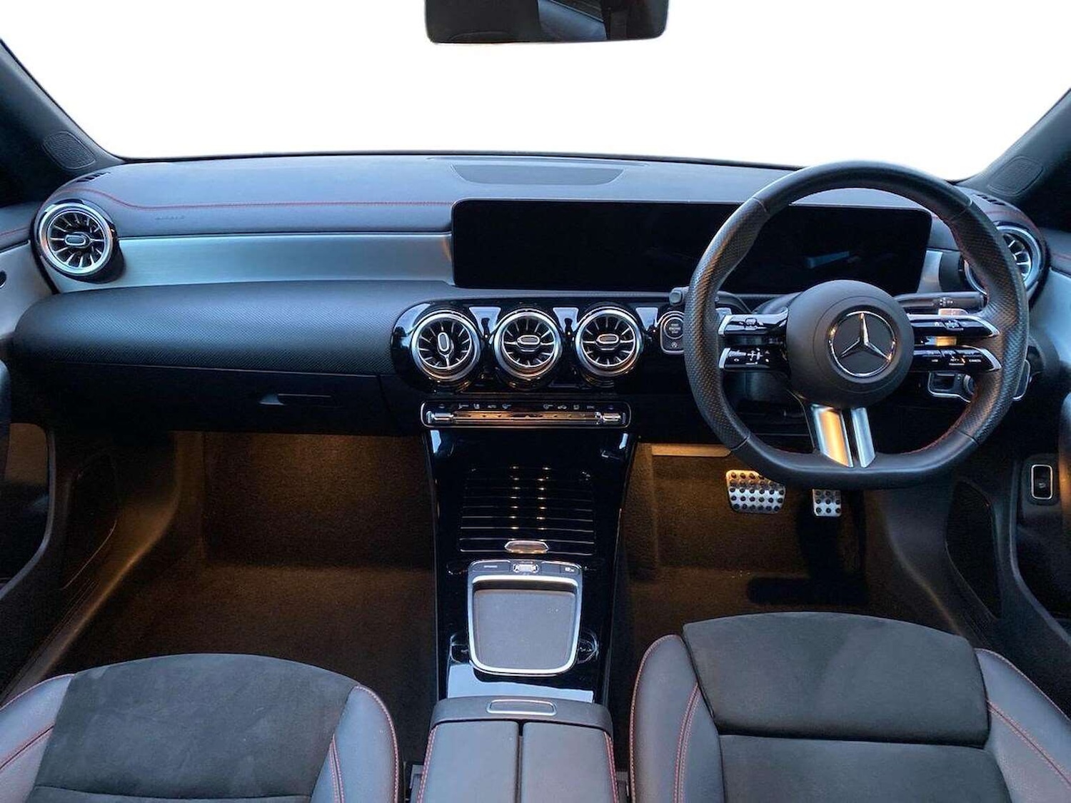 Used Mercedes-Benz CLA 2024 for sale - 77845302: Photo 8