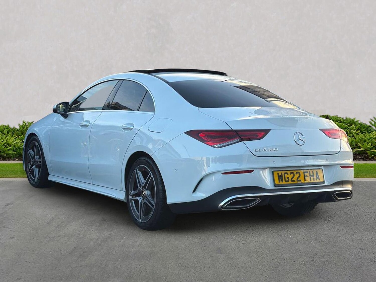 Used Mercedes-Benz CLA 2022 for sale - 76725927: Photo 2