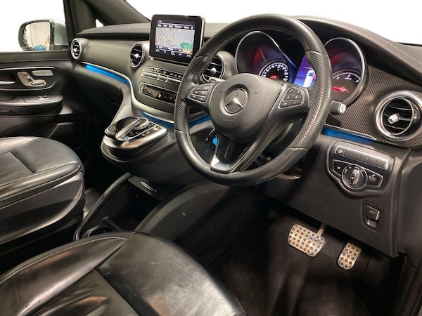 Used Mercedes-Benz V-Class 2018 for sale - 76299428: Photo 15