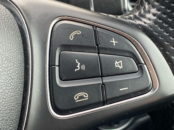 Used Mercedes-Benz V-Class 2018 for sale - 76299428: Photo 27