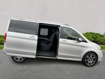 Used Mercedes-Benz V-Class 2018 for sale - 76299428: Photo