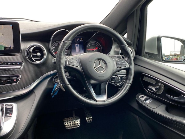 Used Mercedes-Benz V-Class 2018 for sale - 76299428: Photo 9