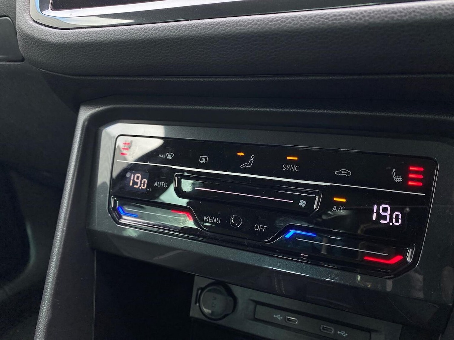 Used Volkswagen Tiguan 2023 for sale - 78195634: Photo 12