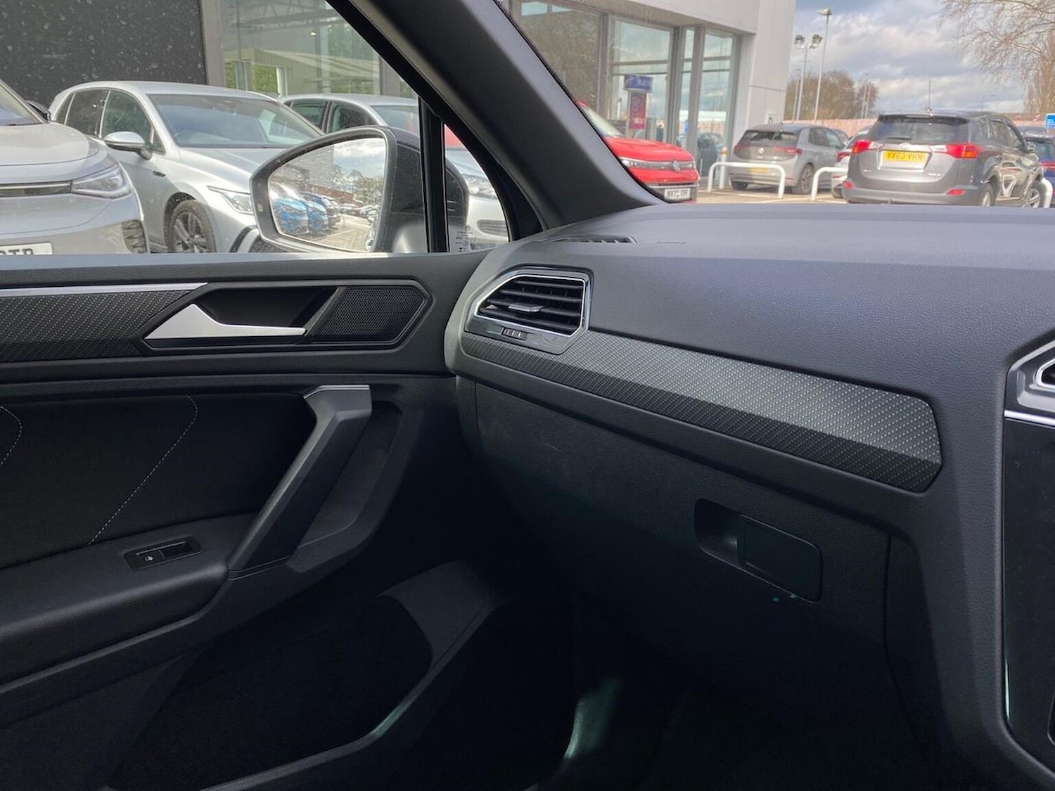 Used Volkswagen Tiguan 2023 for sale - 78195634: Photo 30