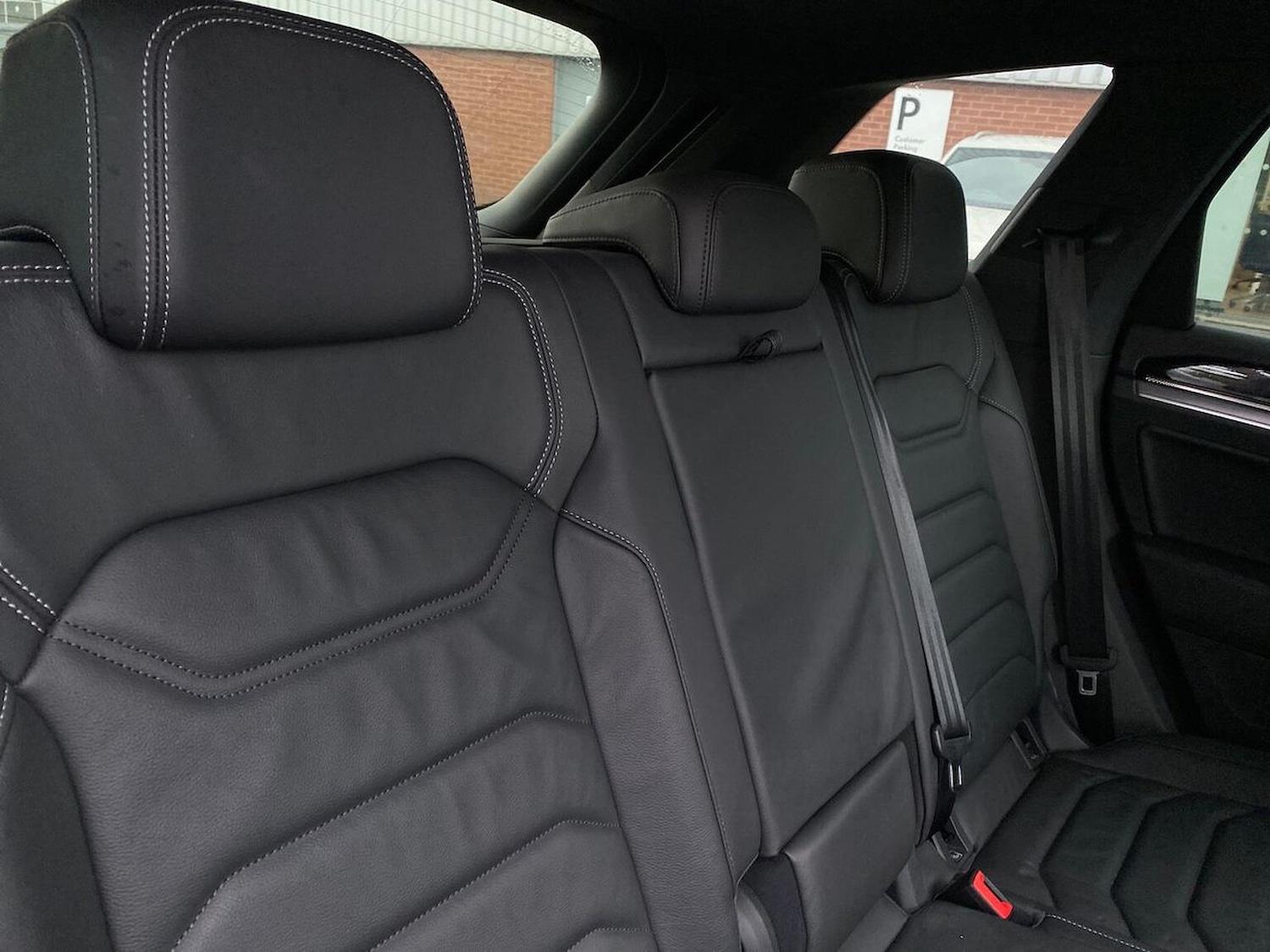 Used Volkswagen Touareg 2023 for sale - 76342951: Photo 17