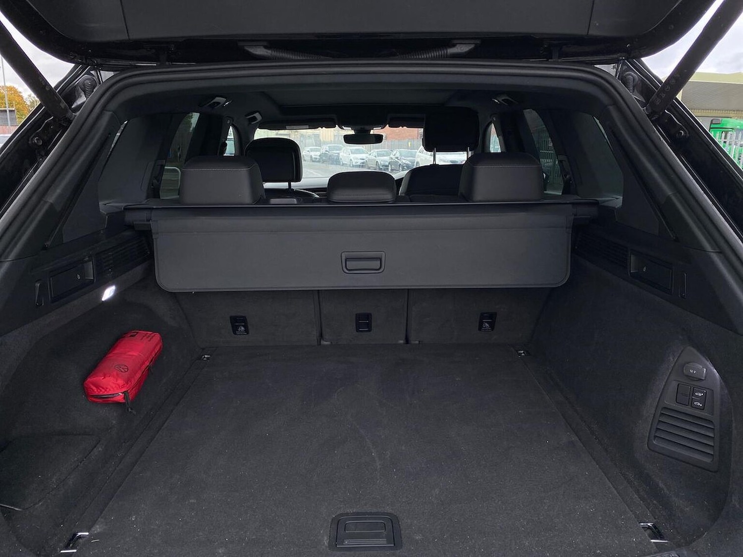 Used Volkswagen Touareg 2023 for sale - 76342951: Photo 18