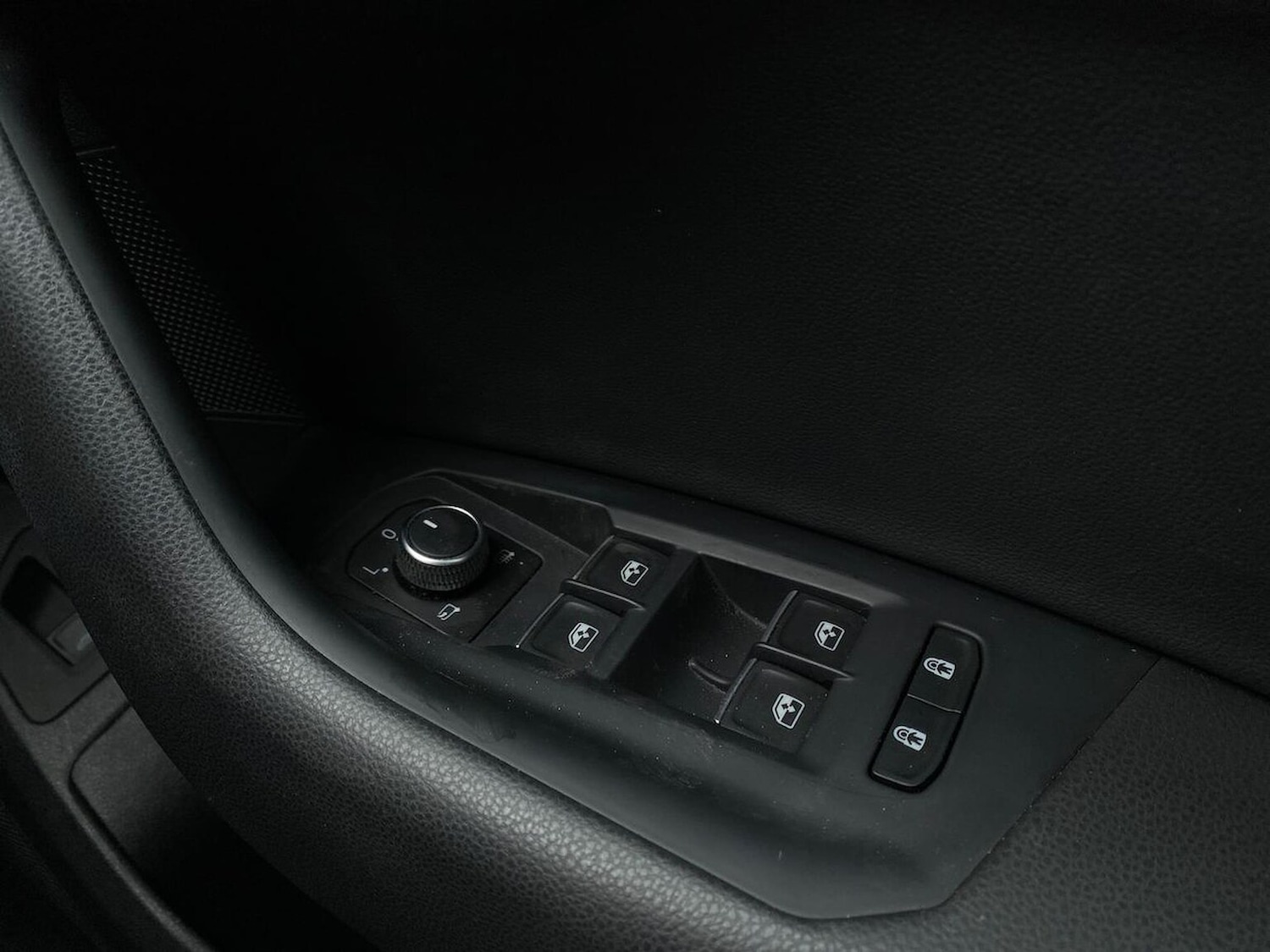 Used Volkswagen Touareg 2023 for sale - 76342951: Photo 22