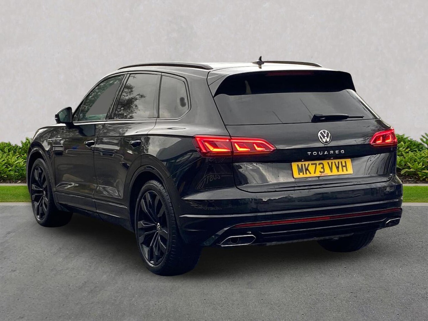 Used Volkswagen Touareg 2023 for sale - 76342951: Photo 3