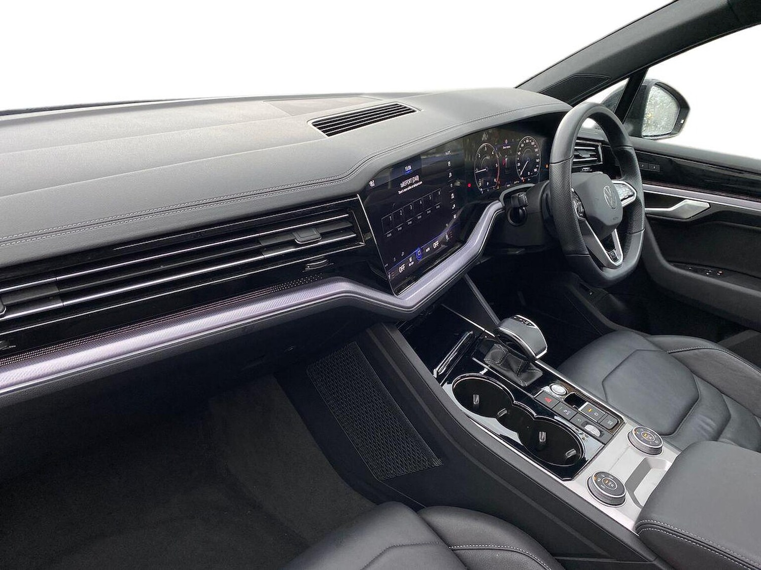 Used Volkswagen Touareg 2023 for sale - 76342951: Photo 8
