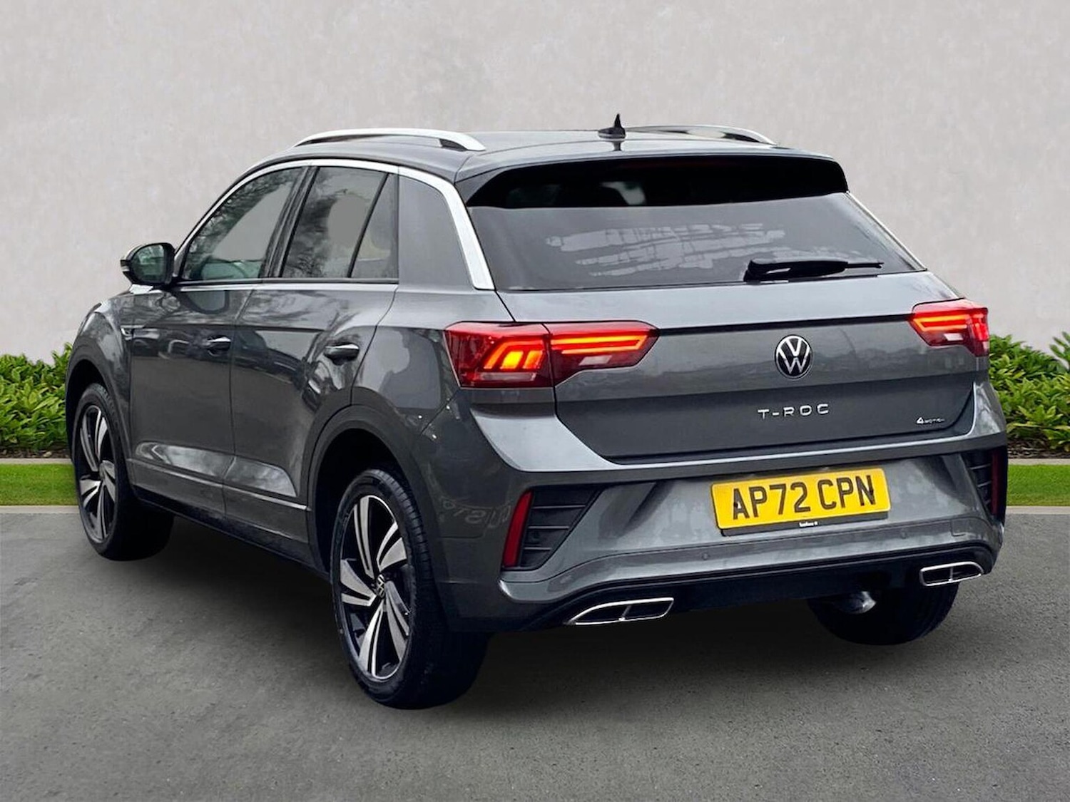 Used Volkswagen T-Roc 2022 for sale - 77023459: Photo 2