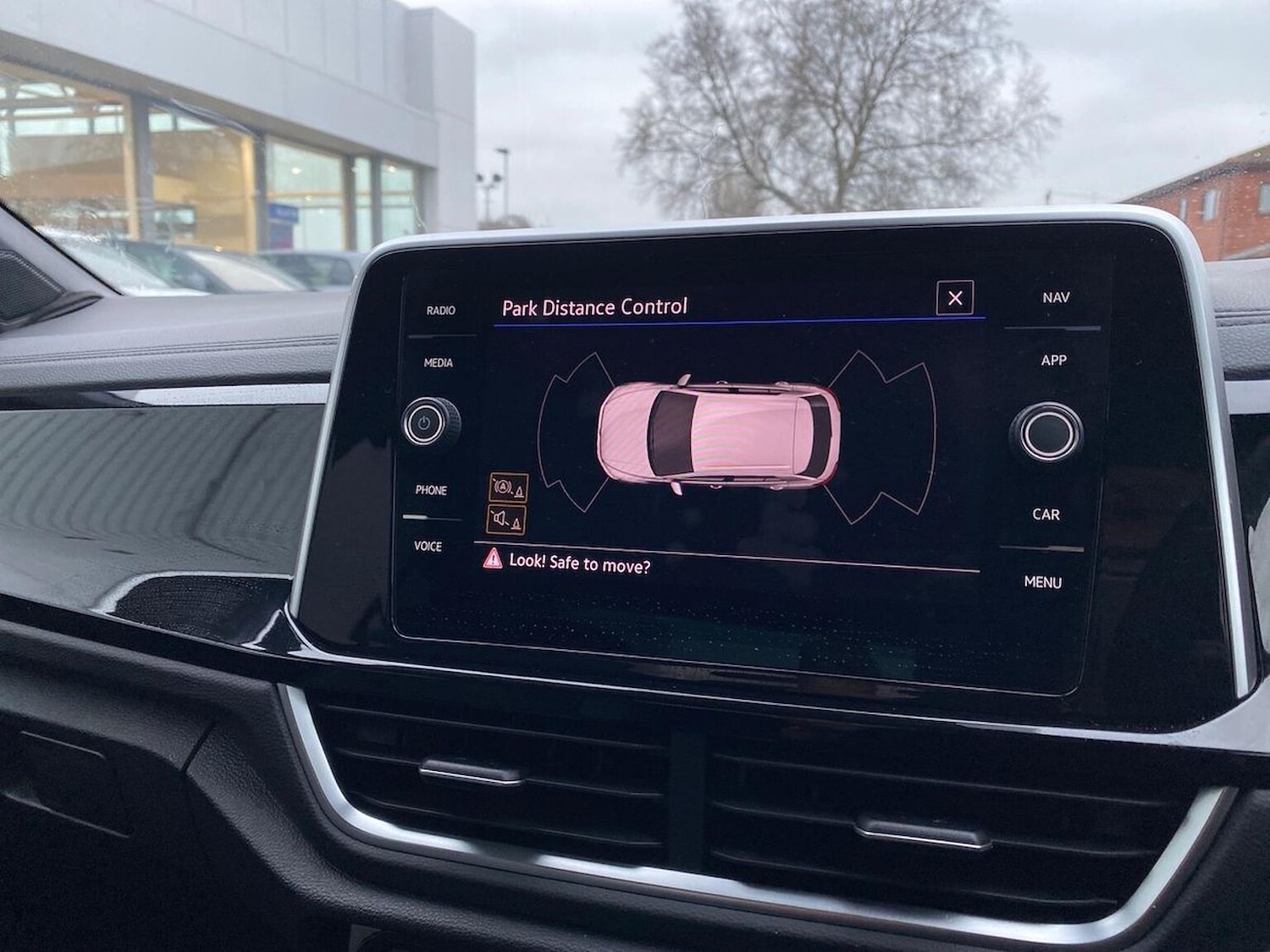 Used Volkswagen T-Roc 2022 for sale - 77023459: Photo 23