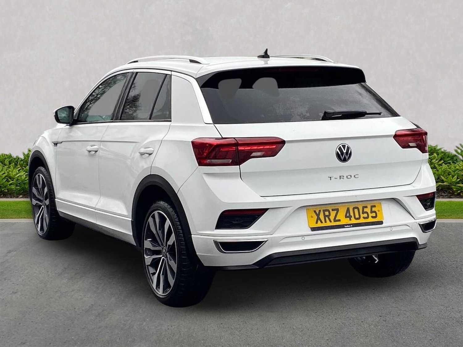 Used Volkswagen T-Roc 2021 for sale - 77555350: Photo 2