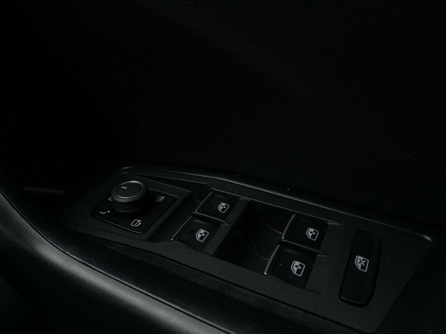 Used Volkswagen T-Roc 2021 for sale - 77555350: Photo 21