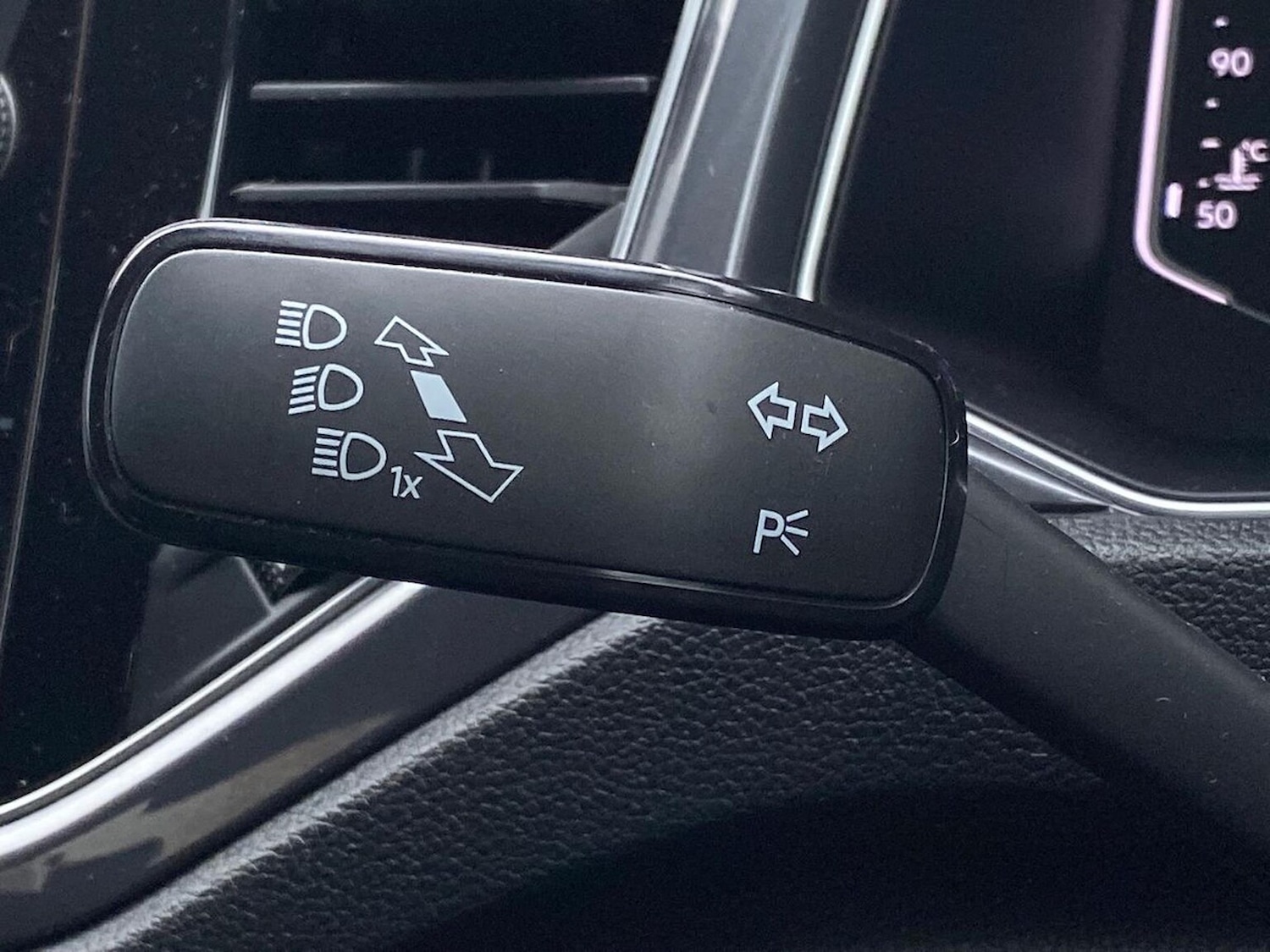 Used Volkswagen T-Roc 2021 for sale - 77555350: Photo 28