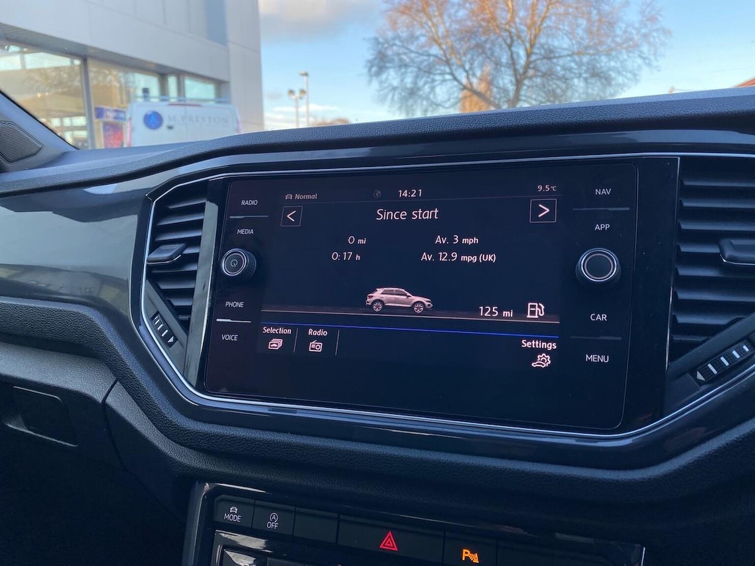 Used Volkswagen T-Roc 2019 for sale - 76785251: Photo 24