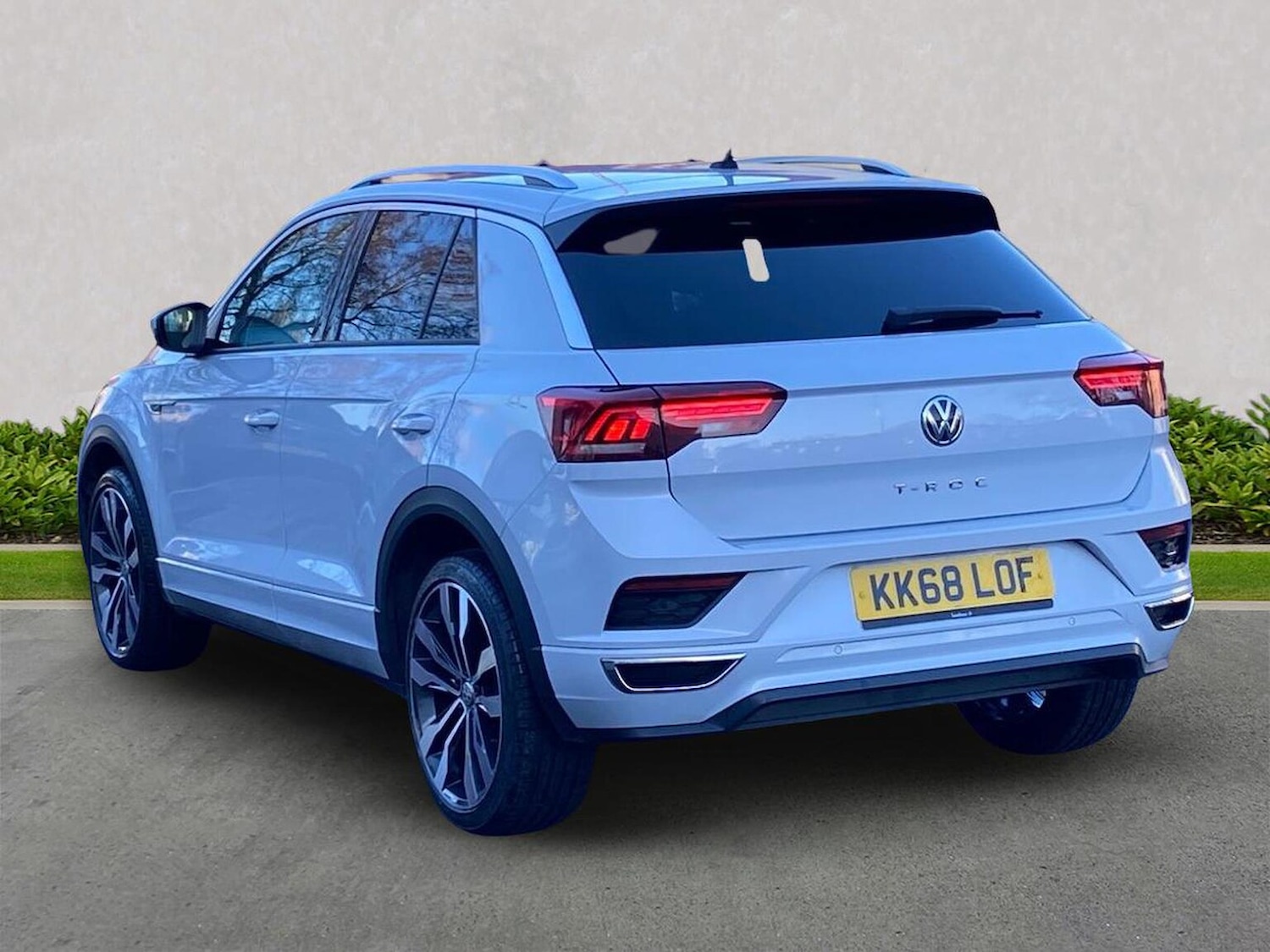 Used Volkswagen T-Roc 2019 for sale - 76785251: Photo 3