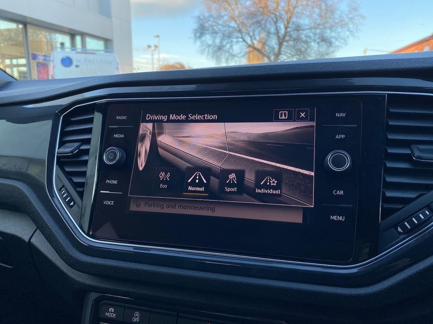 Used Volkswagen T-Roc 2019 for sale - 76785251: Photo 37