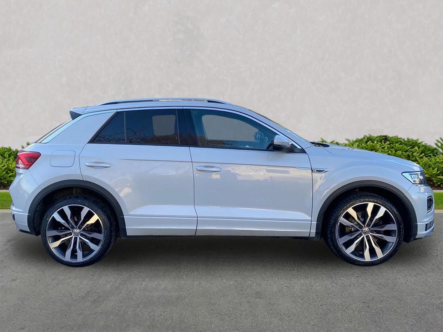 Used Volkswagen T-Roc 2019 for sale - 76785251: Photo 4