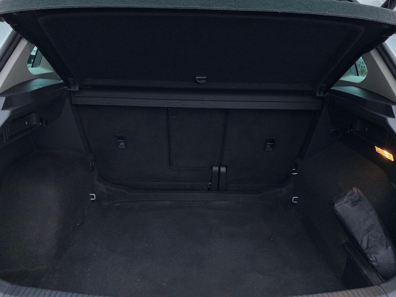 Used Volkswagen Tiguan 2021 for sale - 77802158: Photo 17