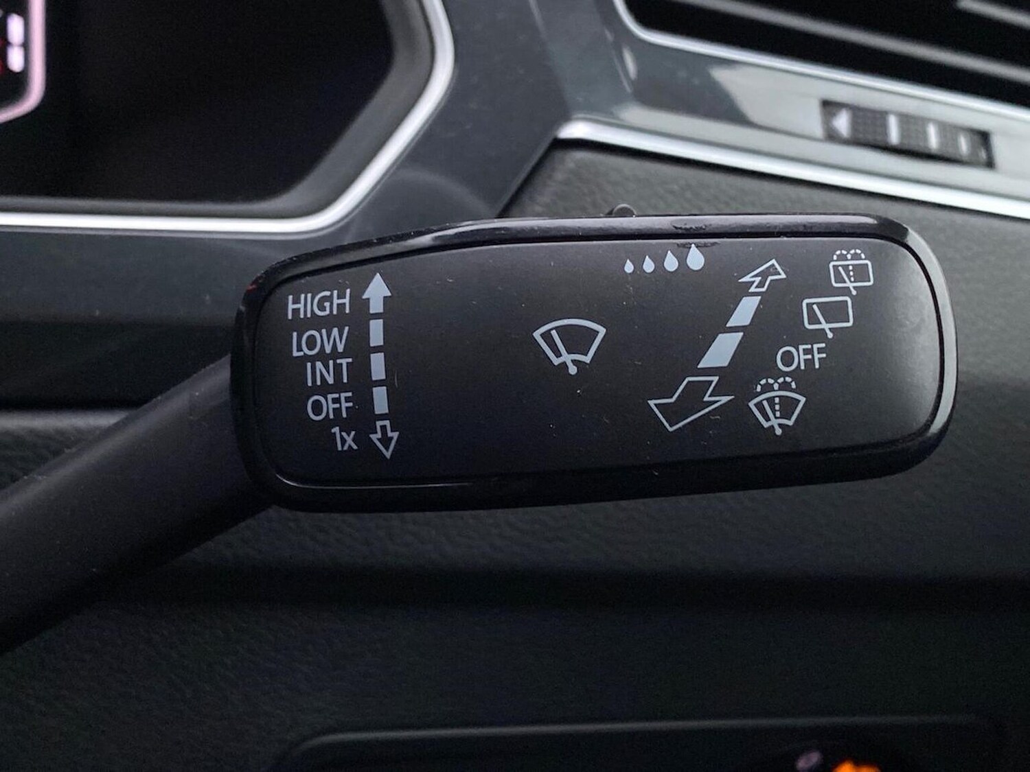 Used Volkswagen Tiguan 2021 for sale - 77802158: Photo 28