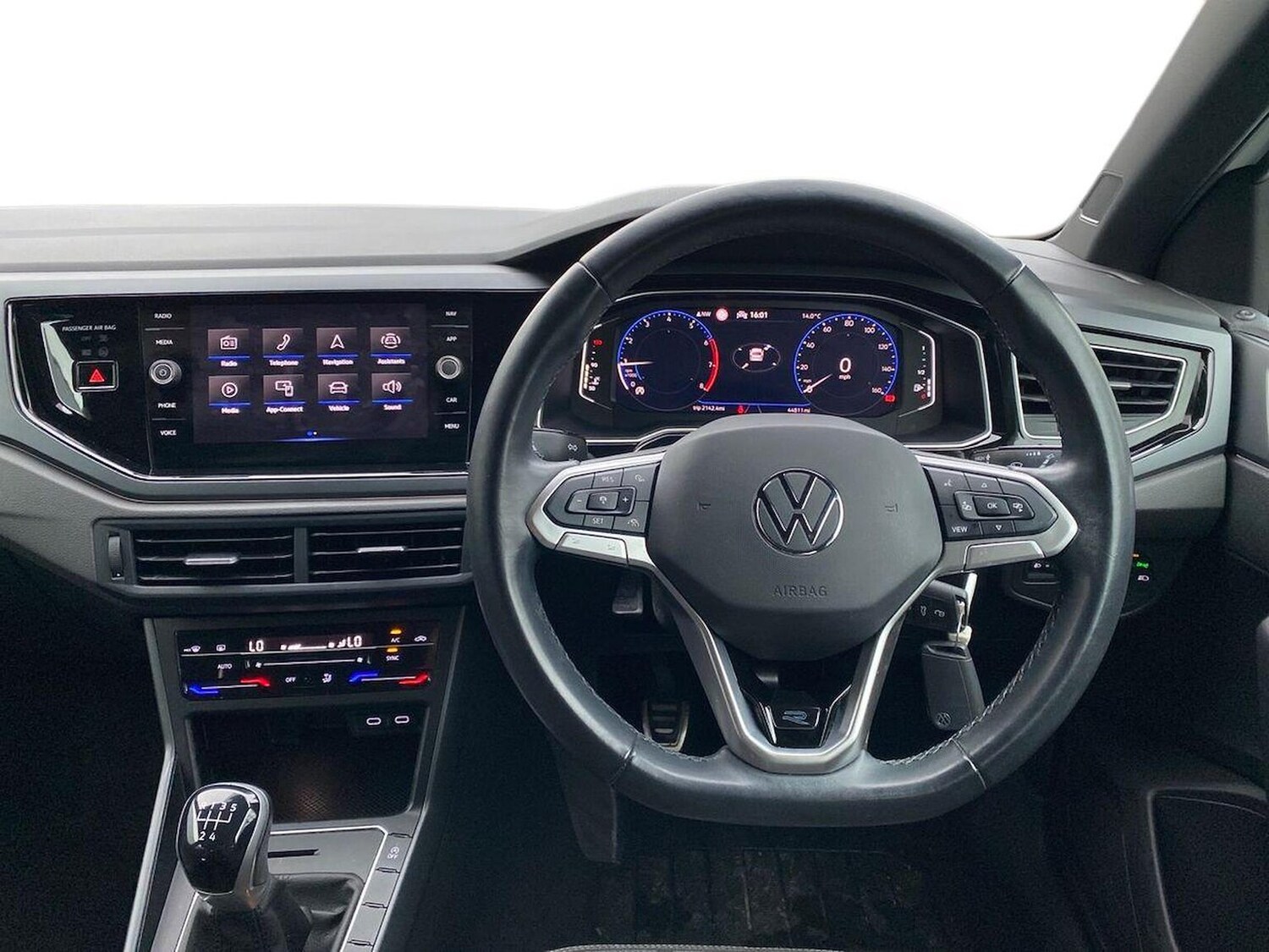 Used Volkswagen Polo 2023 for sale - 76490602: Photo 10