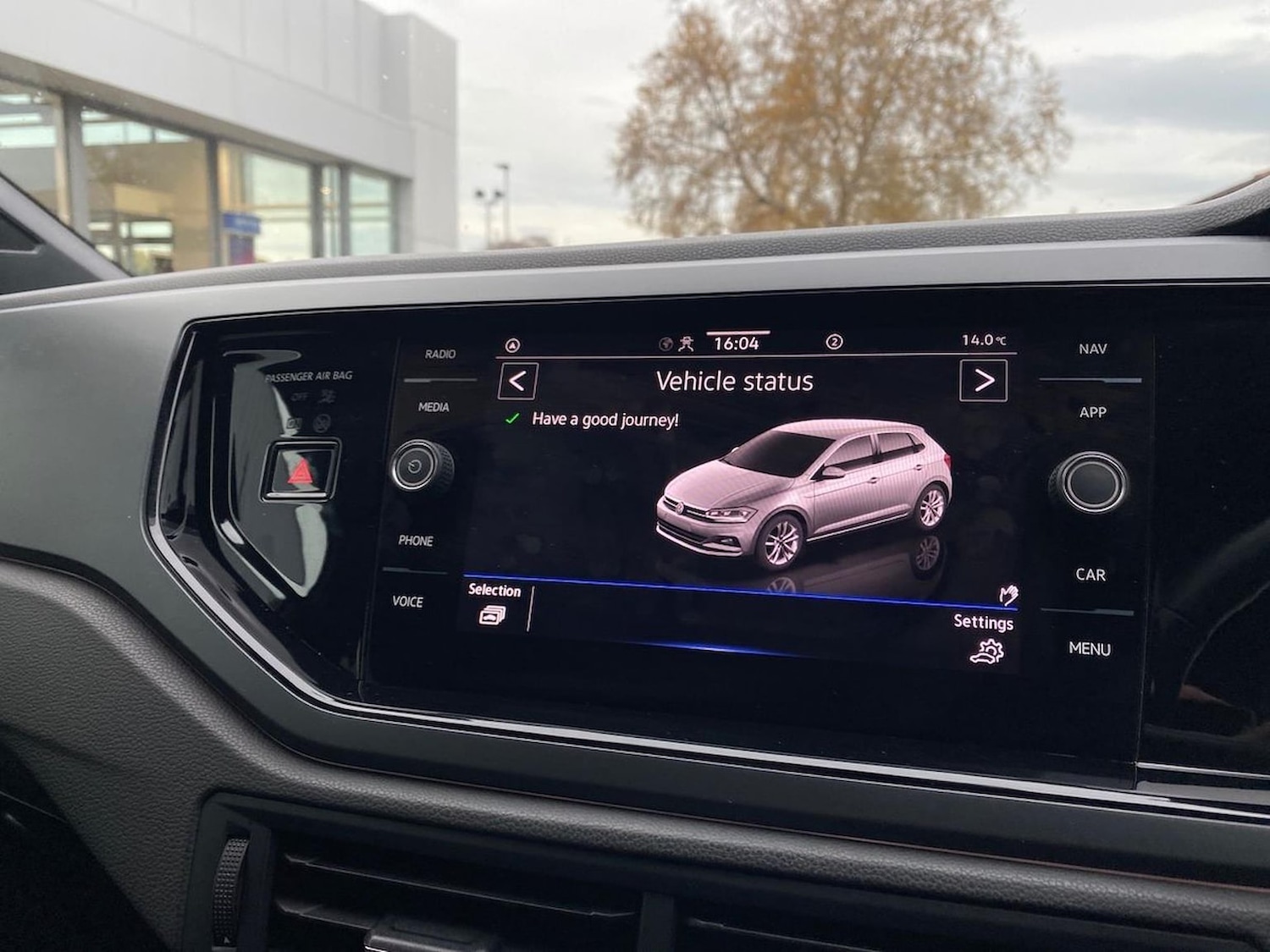 Used Volkswagen Polo 2023 for sale - 76490602: Photo 2