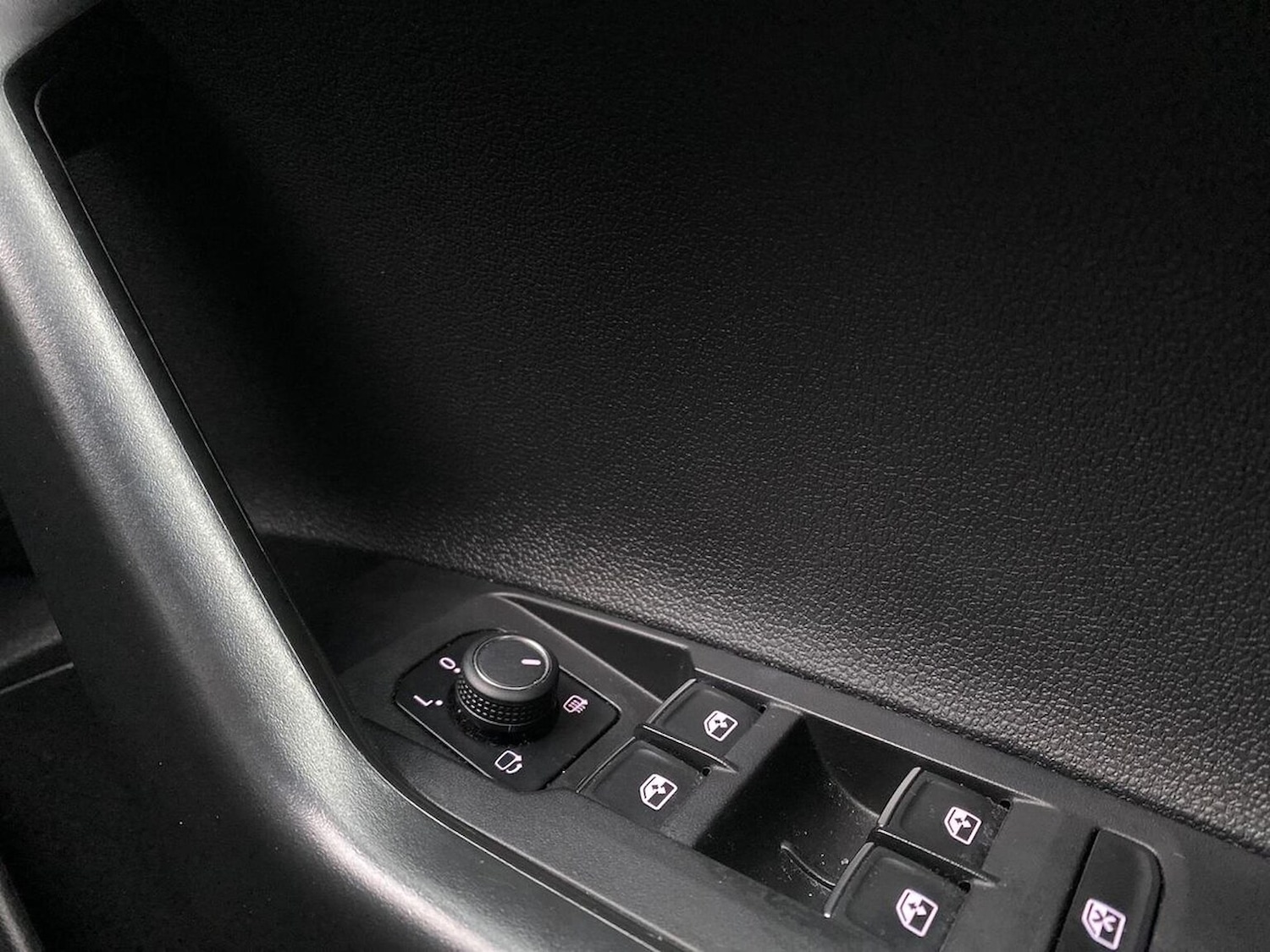 Used Volkswagen Polo 2023 for sale - 76490602: Photo 22