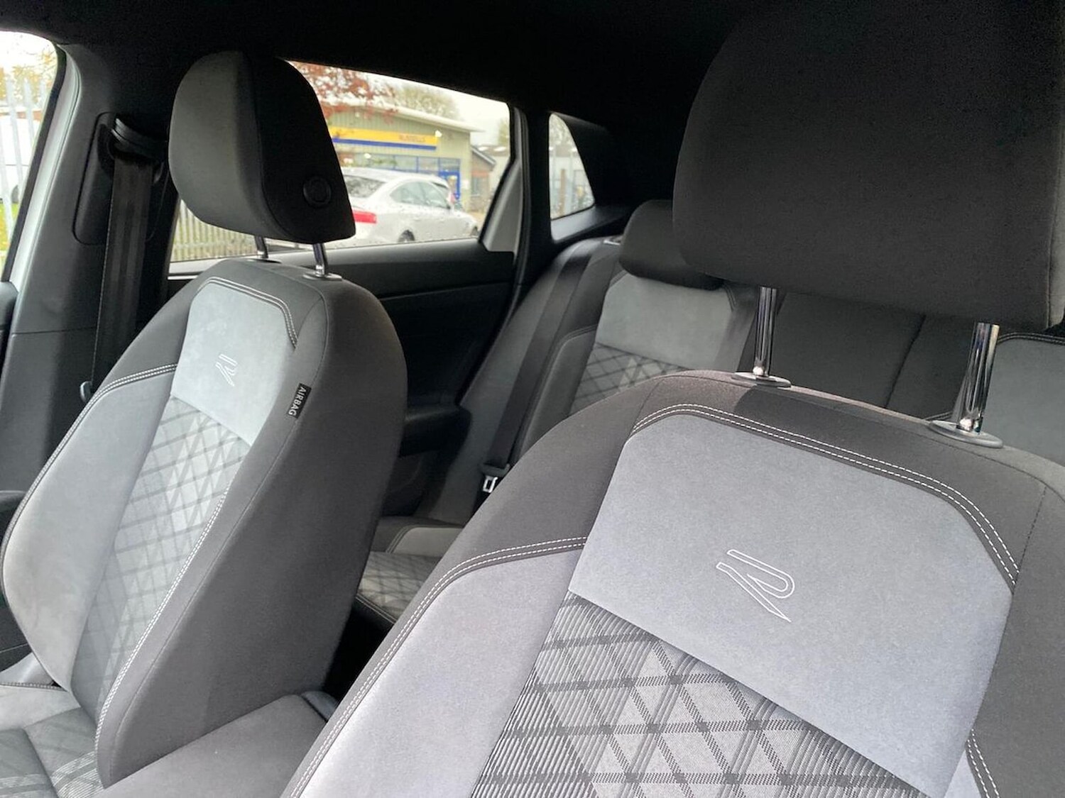 Used Volkswagen Polo 2023 for sale - 76490602: Photo 31