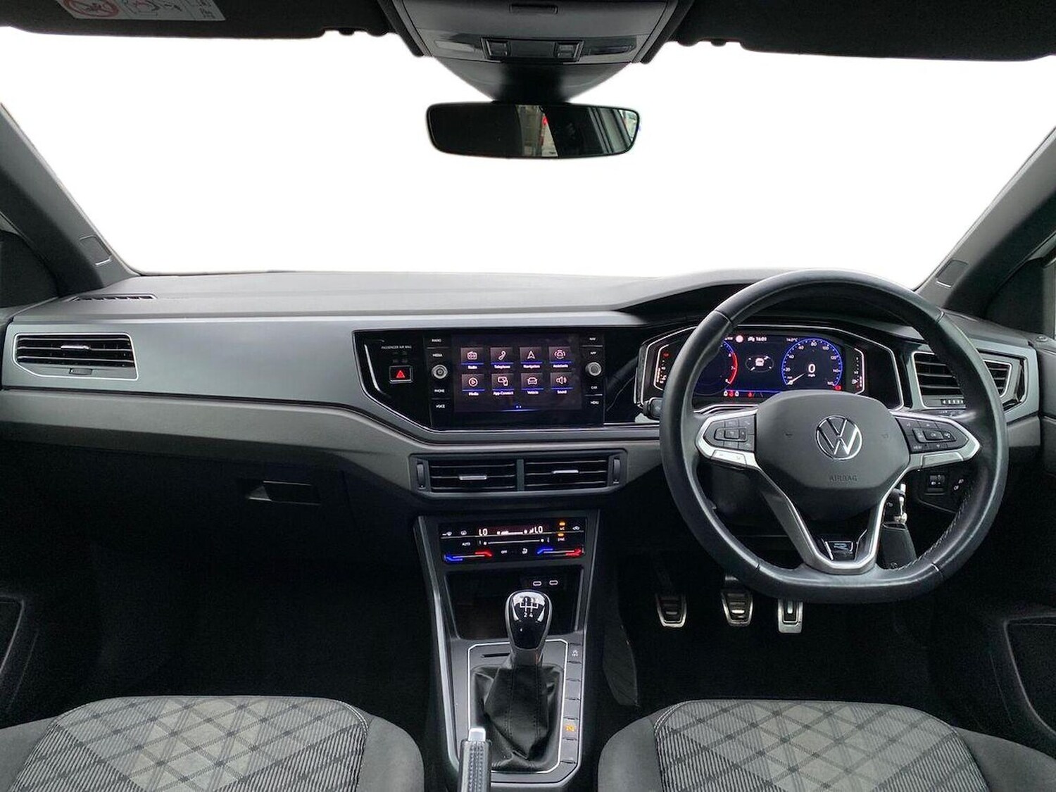 Used Volkswagen Polo 2023 for sale - 76490602: Photo 9