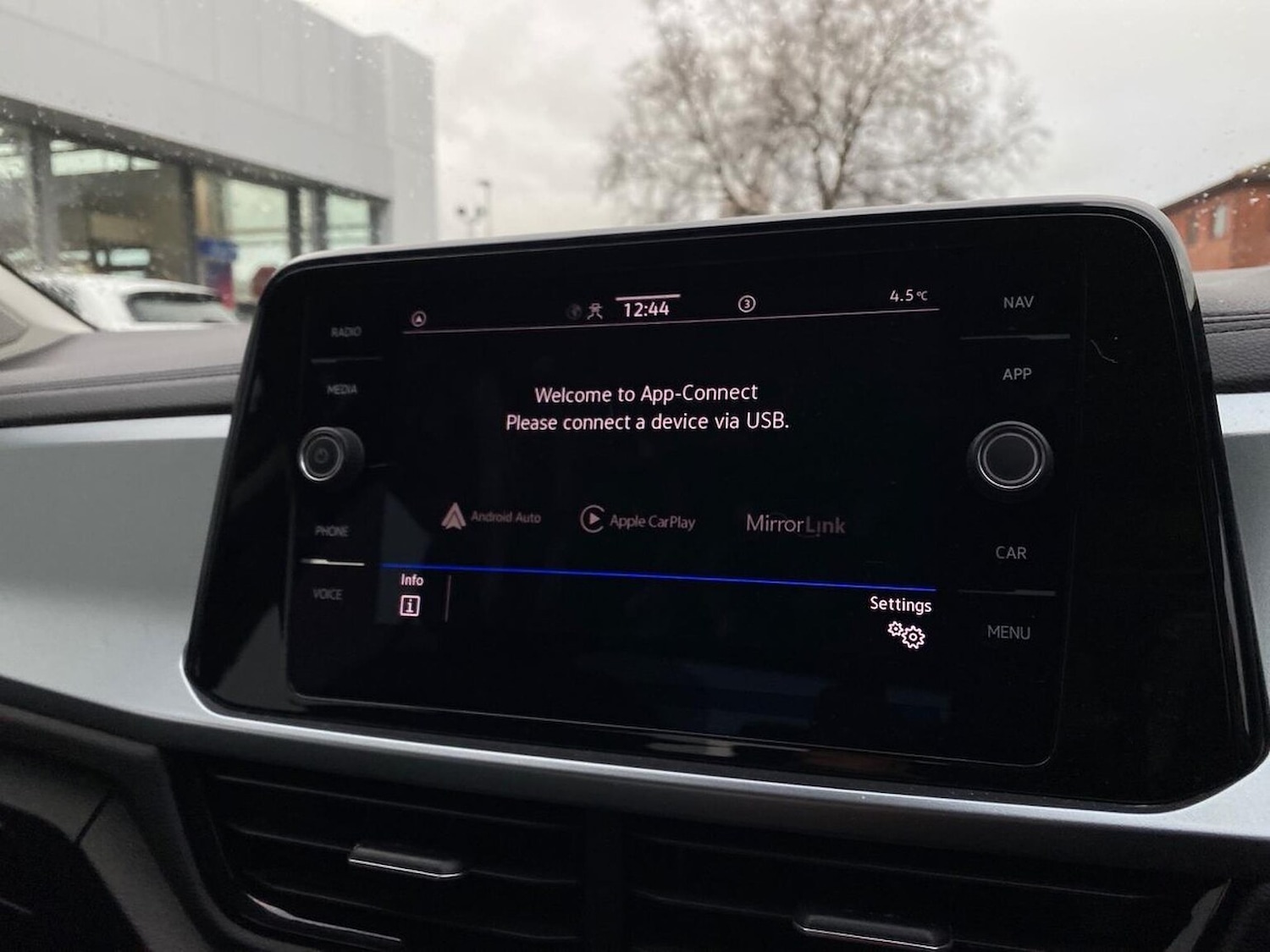 Used Volkswagen T-Roc 2022 for sale - 77069956: Photo 13