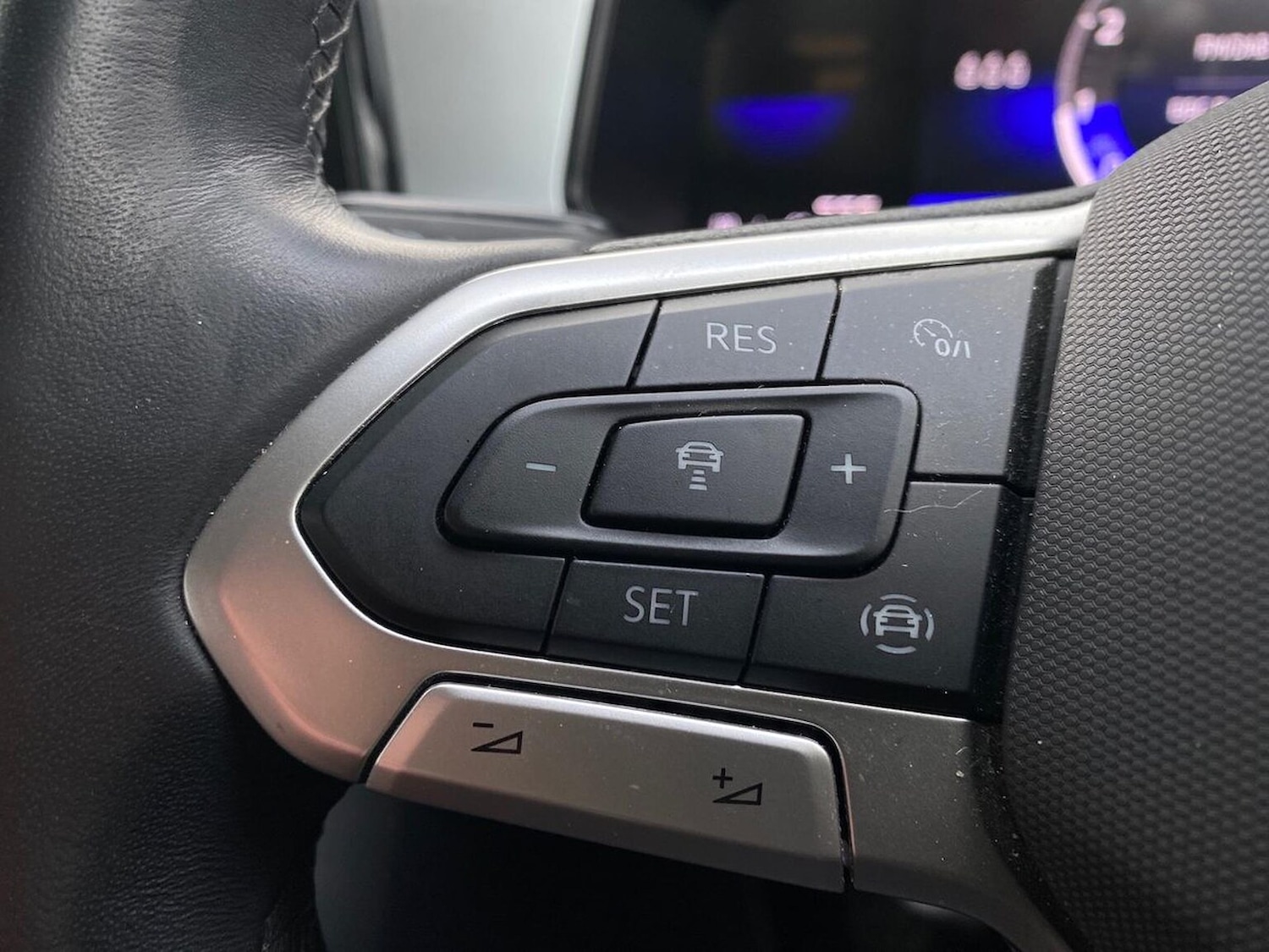 Used Volkswagen T-Roc 2022 for sale - 77069956: Photo 28