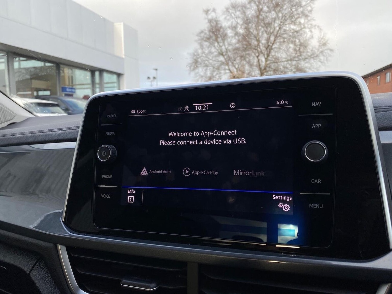 Used Volkswagen T-Roc 2022 for sale - 77069949: Photo 13