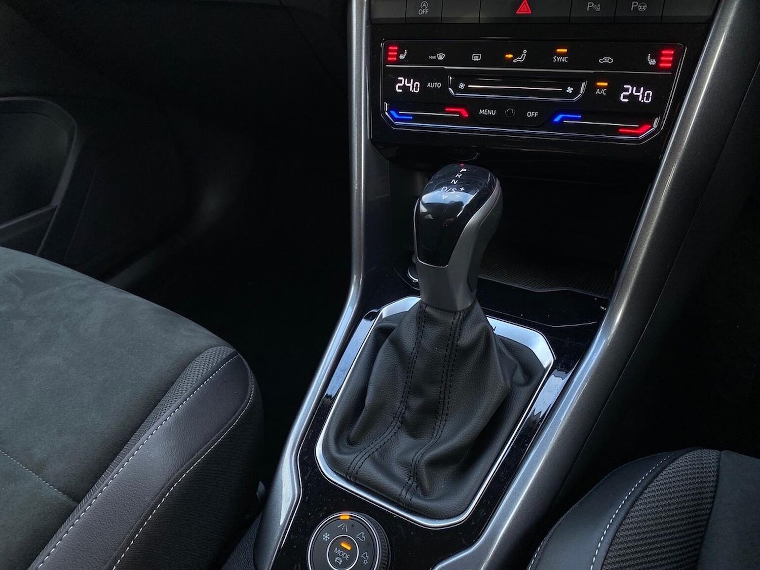 Used Volkswagen T-Roc 2022 for sale - 77069949: Photo 15