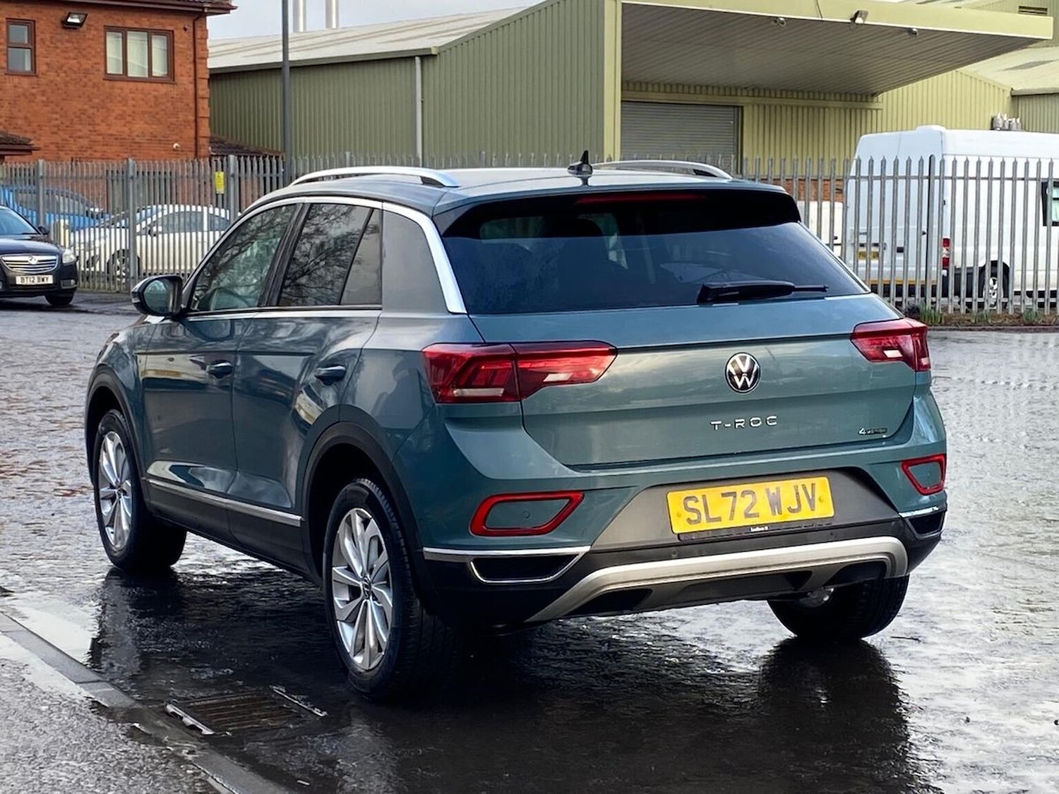 Used Volkswagen T-Roc 2022 for sale - 77069949: Photo 2