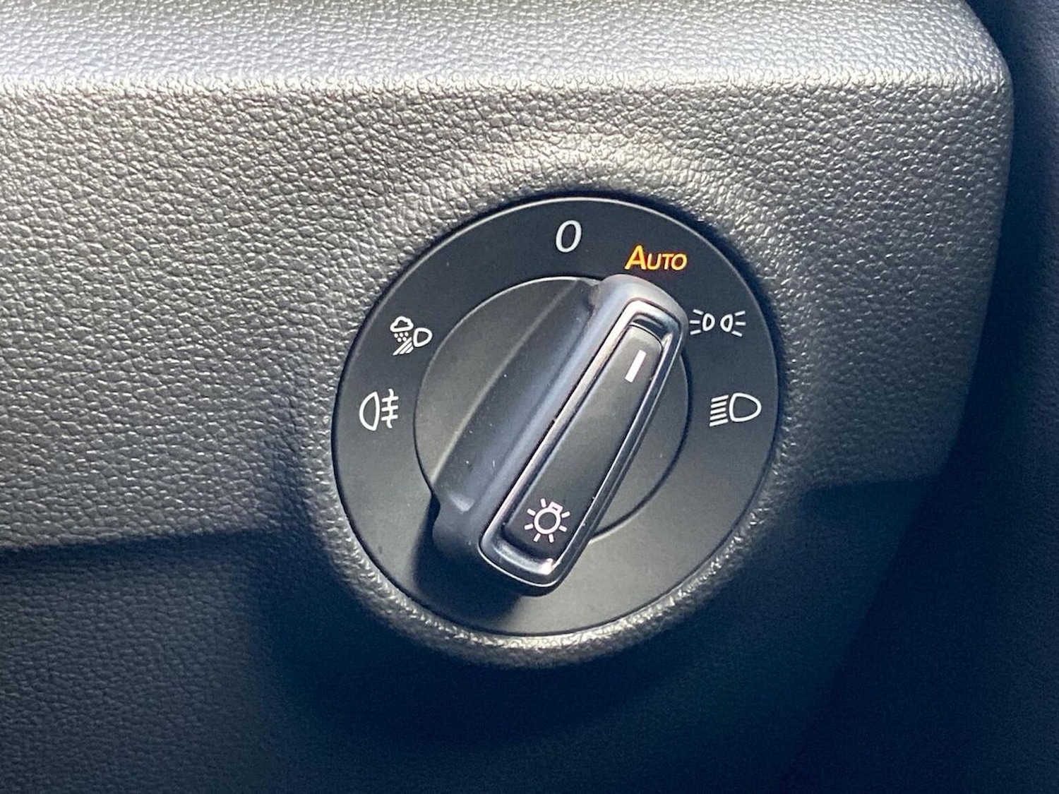 Used Volkswagen T-Roc 2022 for sale - 77069949: Photo 23