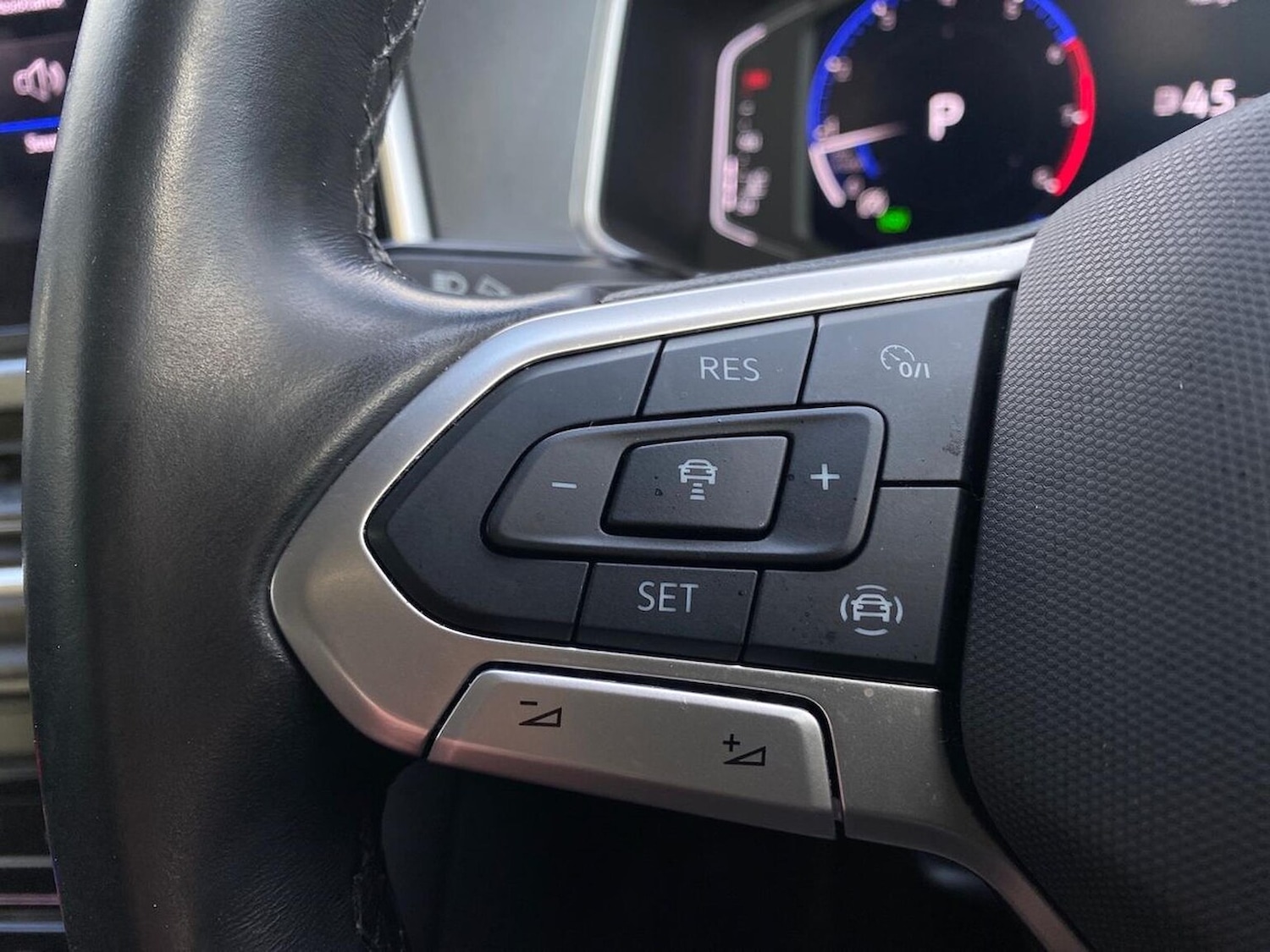 Used Volkswagen T-Roc 2022 for sale - 77069949: Photo 27