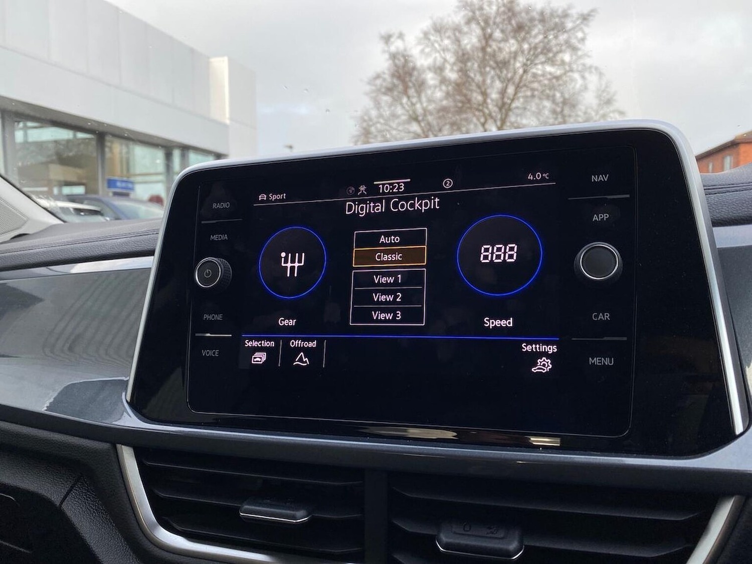 Used Volkswagen T-Roc 2022 for sale - 77069949: Photo 33