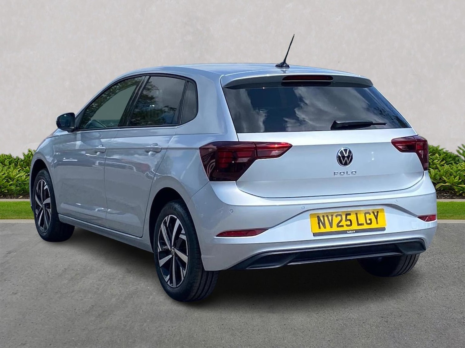 Used Volkswagen Polo 2025 for sale - 76127127: Photo 2