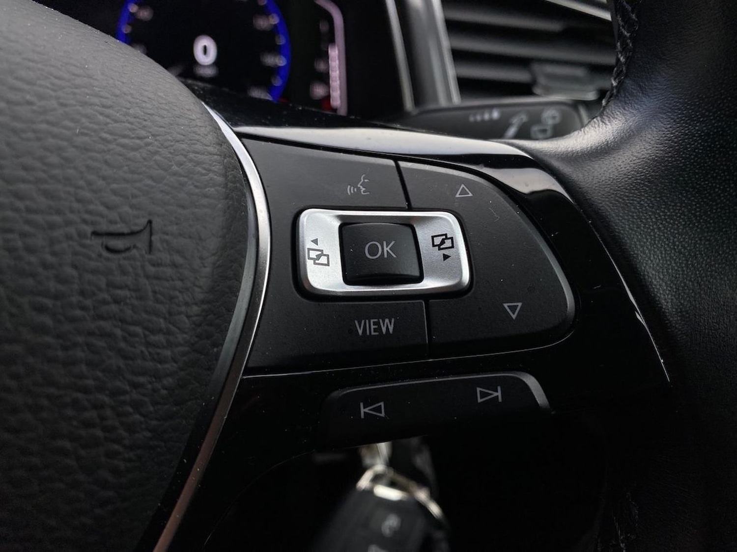 Used Volkswagen T-Roc 2021 for sale - 76628206: Photo 26