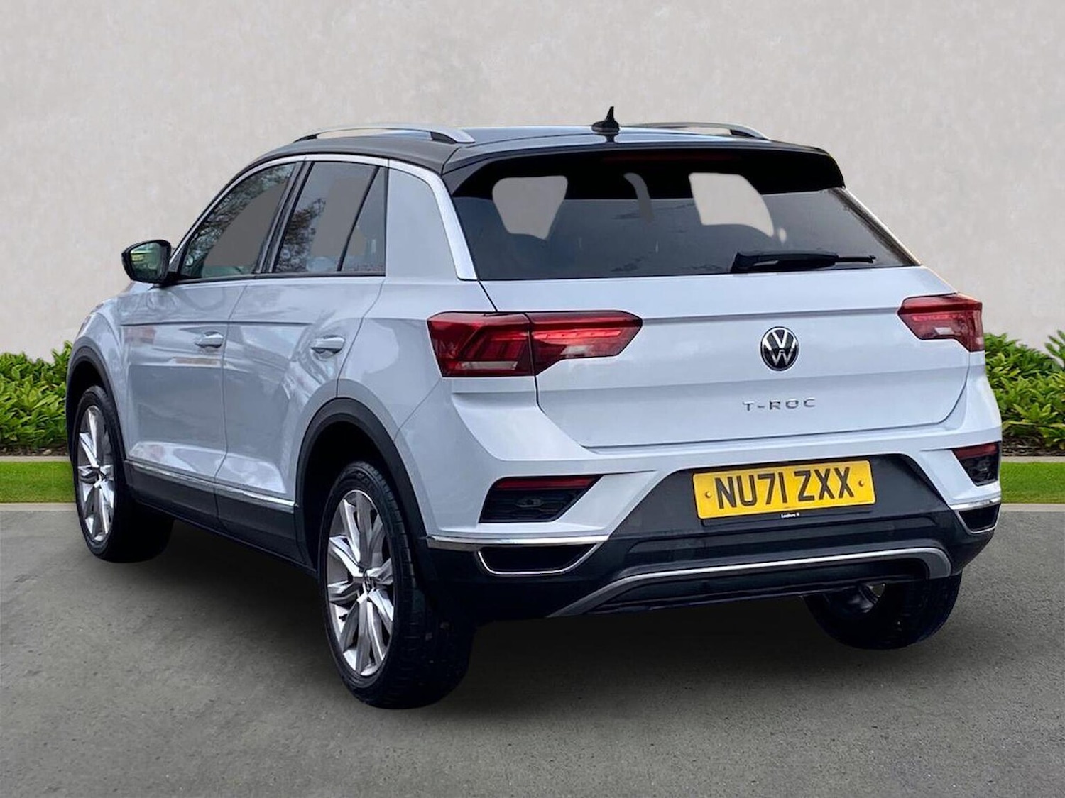 Used Volkswagen T-Roc 2021 for sale - 76628206: Photo 3